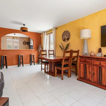 La Maison Ensoleillee - Avec Jardin Et Terrasse Casa de Férias